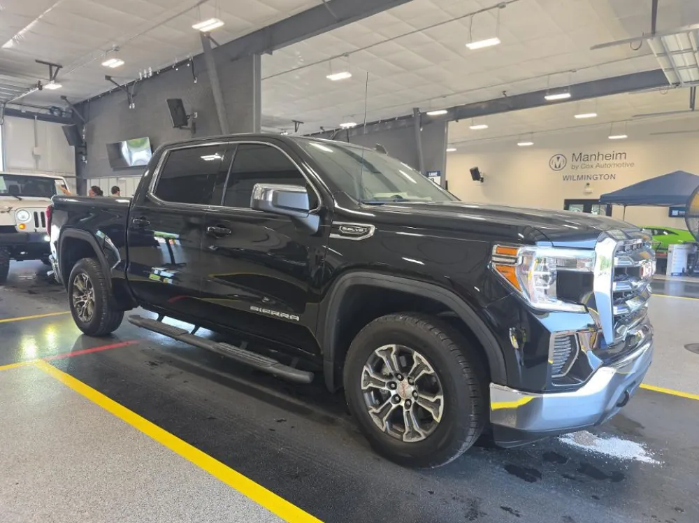 Black 2020 GMC Sierra 1500 SLE for sale in Darlington, SC