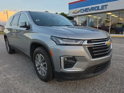 Gray 2023 Chevrolet Traverse LT for sale in Darlington, SC