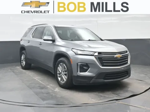 Gray 2023 Chevrolet Traverse LT for sale in Darlington, SC
