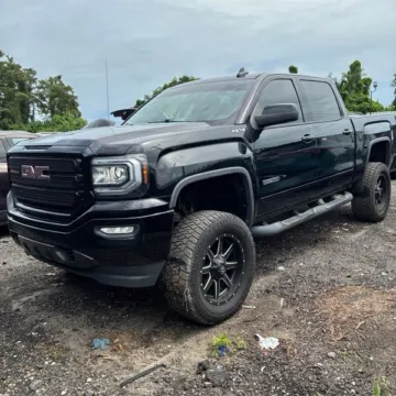 More photos of 2018 GMC Sierra 1500 SLE at Bob Mills Chevrolet, SC