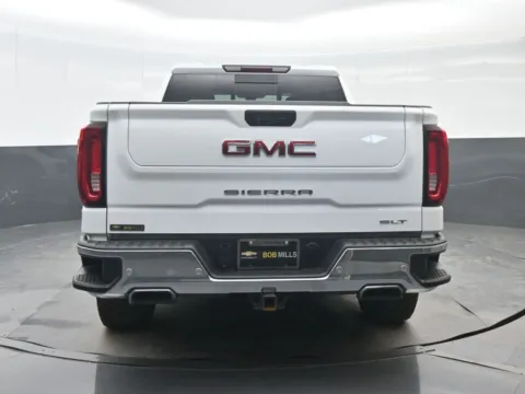 More photos of 2019 GMC Sierra 1500 SLT at Bob Mills Chevrolet, SC