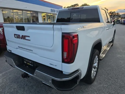 More photos of 2019 GMC Sierra 1500 SLT at Bob Mills Chevrolet, SC