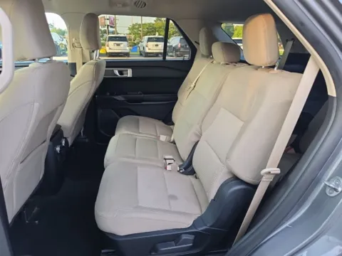 More photos of 2021 Ford Explorer at Bob Mills Chevrolet, SC