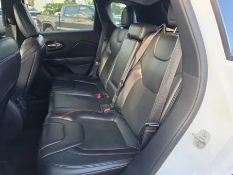 More photos of 2020 Jeep Cherokee Trailhawk at Bob Mills Chevrolet, SC