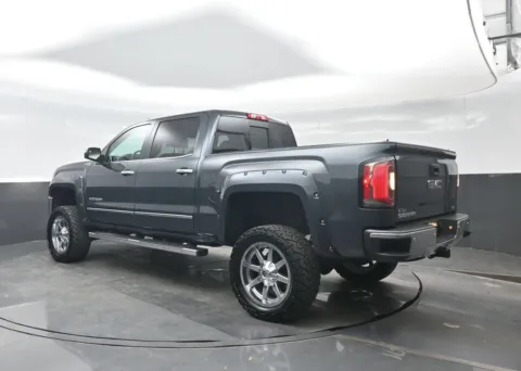 More photos of 2018 GMC Sierra 1500 SLT at Bob Mills Chevrolet, SC
