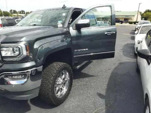 More photos of 2018 GMC Sierra 1500 SLT at Bob Mills Chevrolet, SC