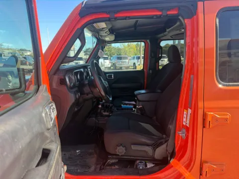 More photos of 2018 Jeep Wrangler Unlimited Sahara at Bob Mills Chevrolet, SC