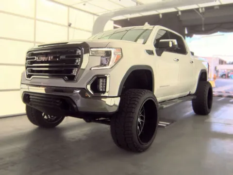 More photos of 2019 GMC Sierra 1500 SLT at Bob Mills Chevrolet, SC