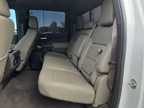 More photos of 2019 GMC Sierra 1500 SLT at Bob Mills Chevrolet, SC