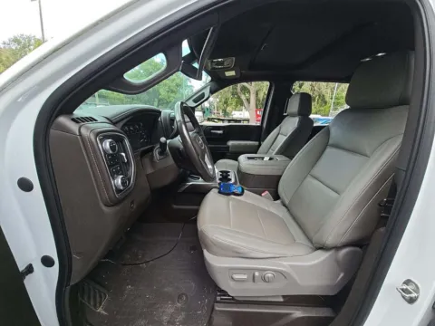 More photos of 2021 GMC Sierra 1500 SLT at Bob Mills Chevrolet, SC