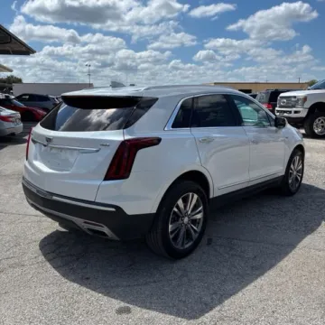 Another view of 2022 Cadillac XT5 Premium Luxury for sale in Darlington, SC at Bob Mills Chevrolet