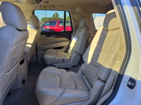 More photos of 2019 Cadillac Escalade at Bob Mills Chevrolet, SC