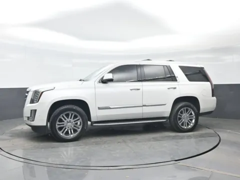 Another view of 2019 Cadillac Escalade for sale in Darlington, SC at Bob Mills Chevrolet