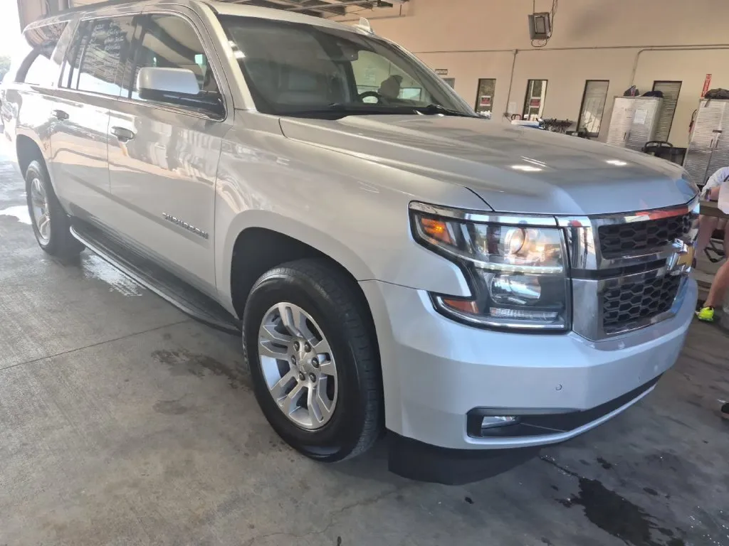 Silver 2020 Chevrolet Suburban LT for sale in Darlington, SC