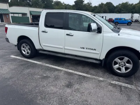More photos of 2005 Nissan Titan SE at Bob Mills Chevrolet, SC