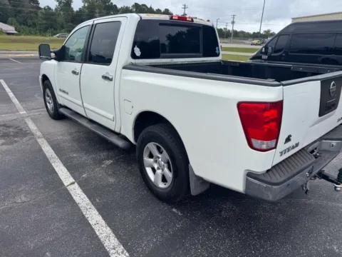 More photos of 2005 Nissan Titan SE at Bob Mills Chevrolet, SC