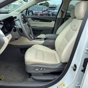 More photos of 2022 Cadillac XT6 Premium Luxury at Bob Mills Chevrolet, SC