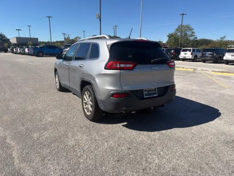 Photos of 2015 Jeep Cherokee Latitude for sale in Darlington, SC at Bob Mills Chevrolet