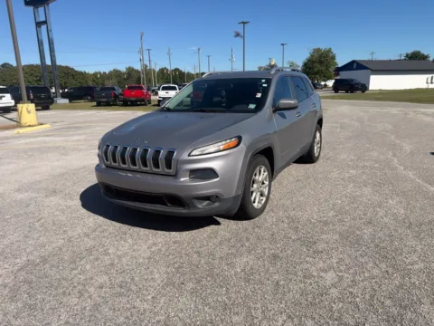 More photos of 2015 Jeep Cherokee Latitude at Bob Mills Chevrolet, SC