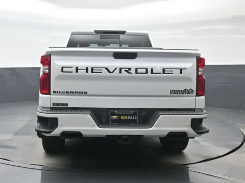 More photos of 2021 Chevrolet Silverado 1500 High Country at Bob Mills Chevrolet, SC