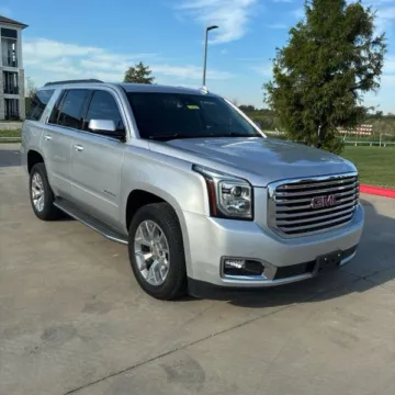 Silver 2020 GMC Yukon SLT Standard Edition for sale in Darlington, SC