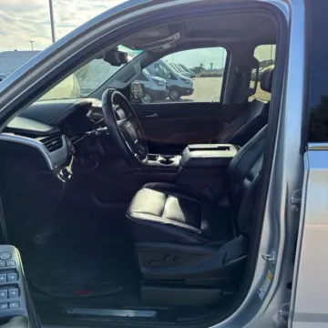 More photos of 2020 GMC Yukon SLT Standard Edition at Bob Mills Chevrolet, SC