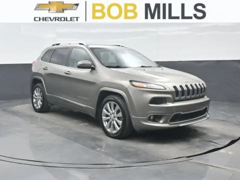 Brown 2017 Jeep Cherokee Overland for sale in Darlington, SC
