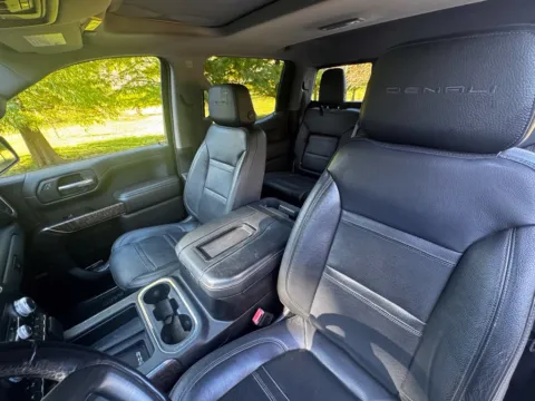 More photos of 2019 GMC Sierra 1500 Denali at Bob Mills Chevrolet, SC