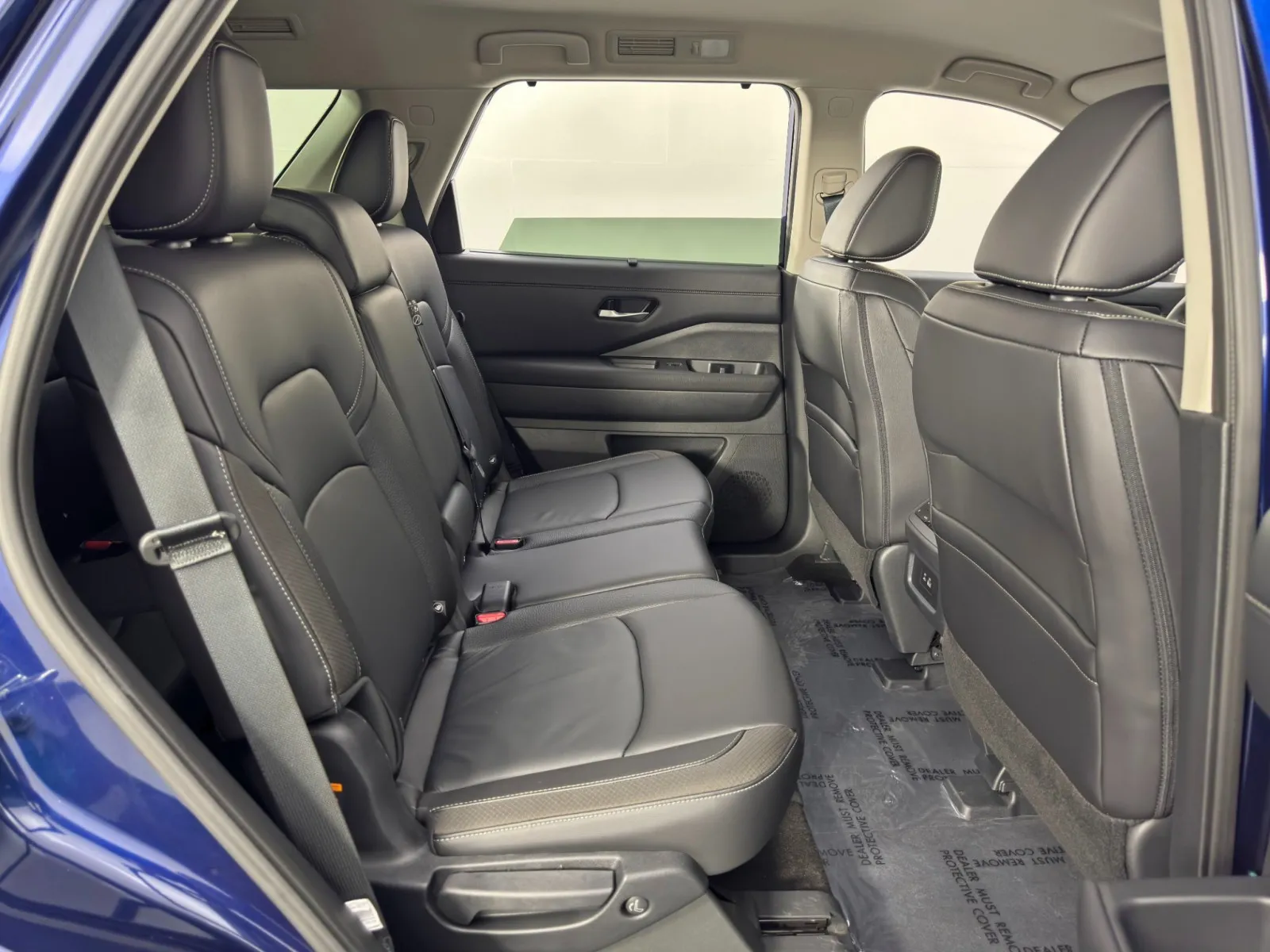 2025 Nissan Pathfinder SL - Photo 37