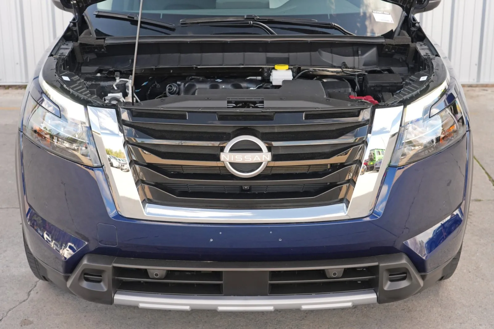 2025 Nissan Pathfinder SL - Photo 6
