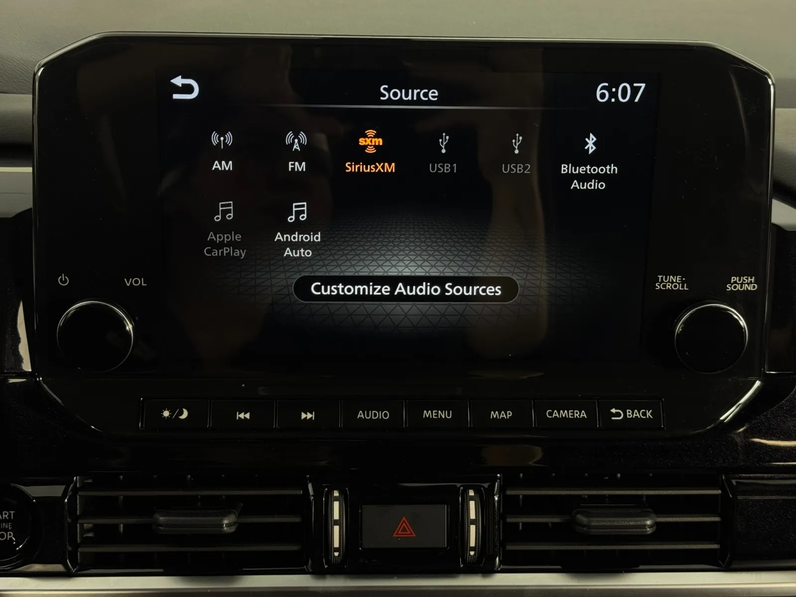 2025 Nissan Pathfinder SL - Photo 23