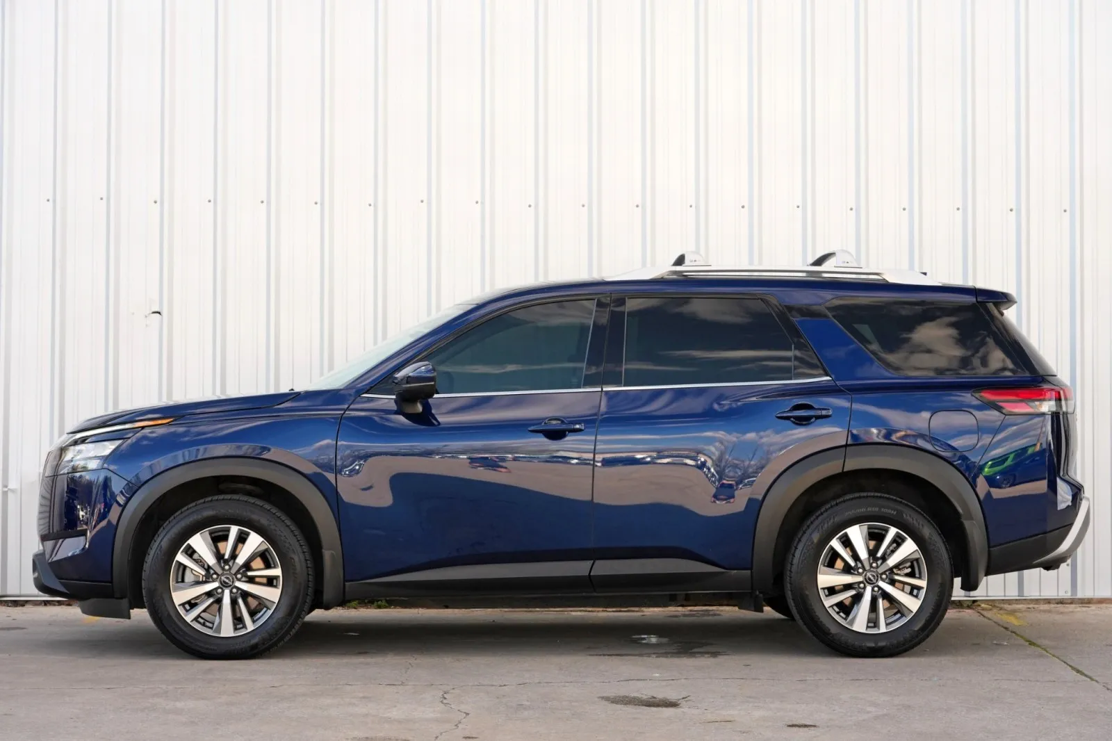 2025 Nissan Pathfinder SL - Photo 7