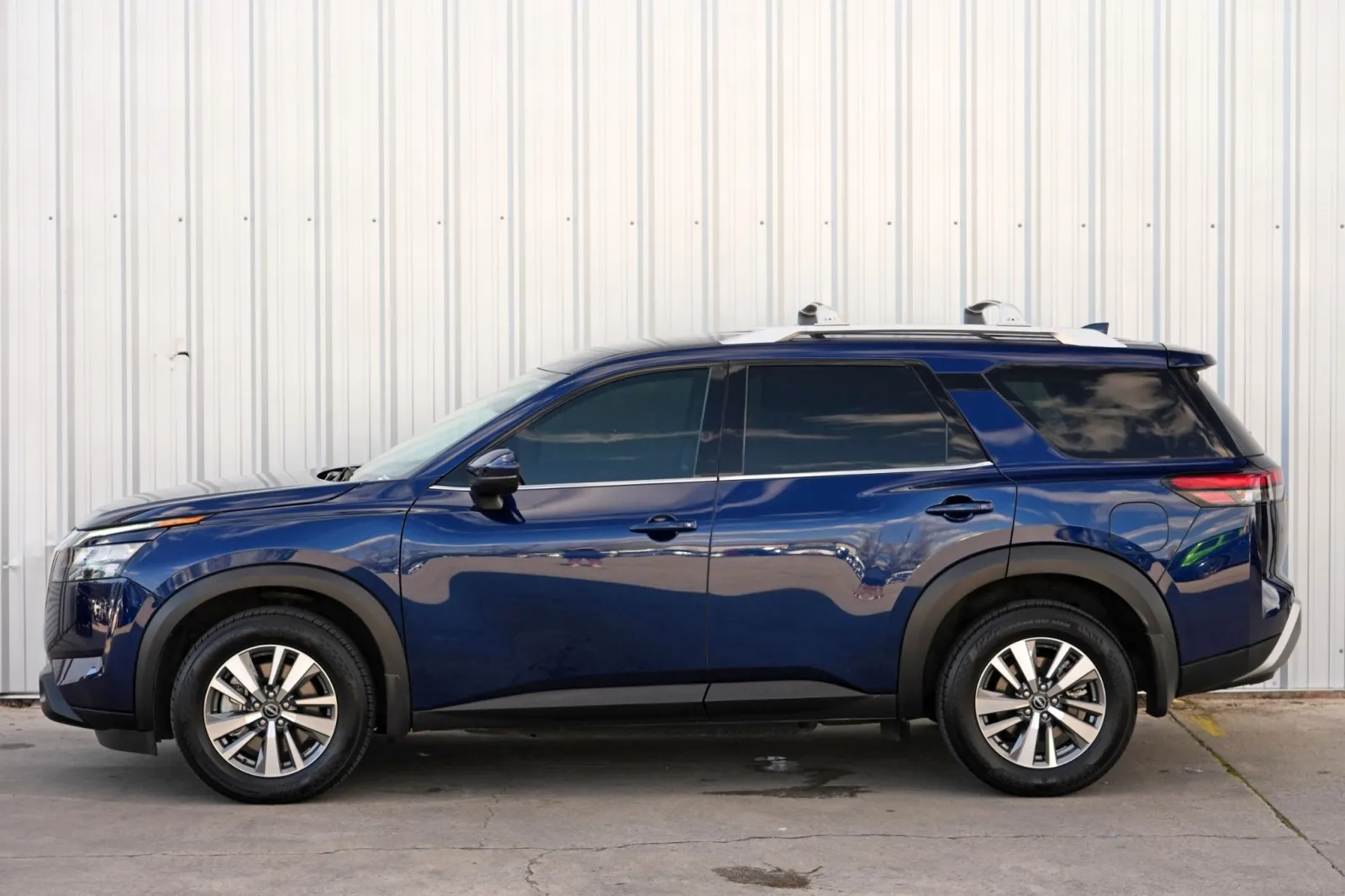 2025 Nissan Pathfinder SL - Photo 46