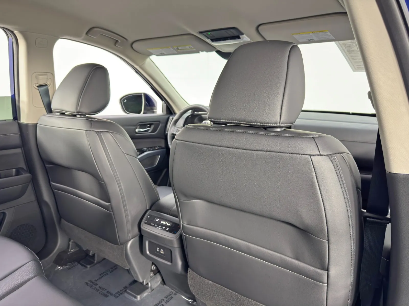 2025 Nissan Pathfinder SL - Photo 33