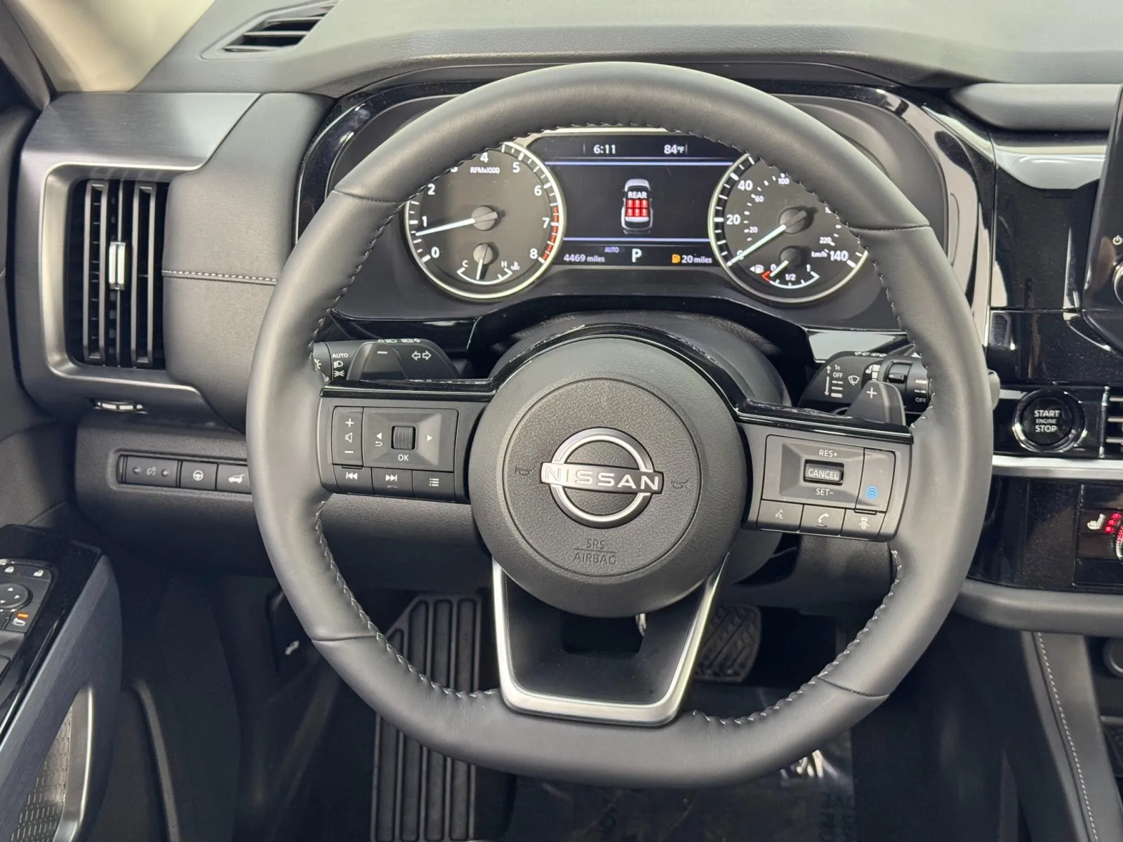 2025 Nissan Pathfinder SL - Photo 17