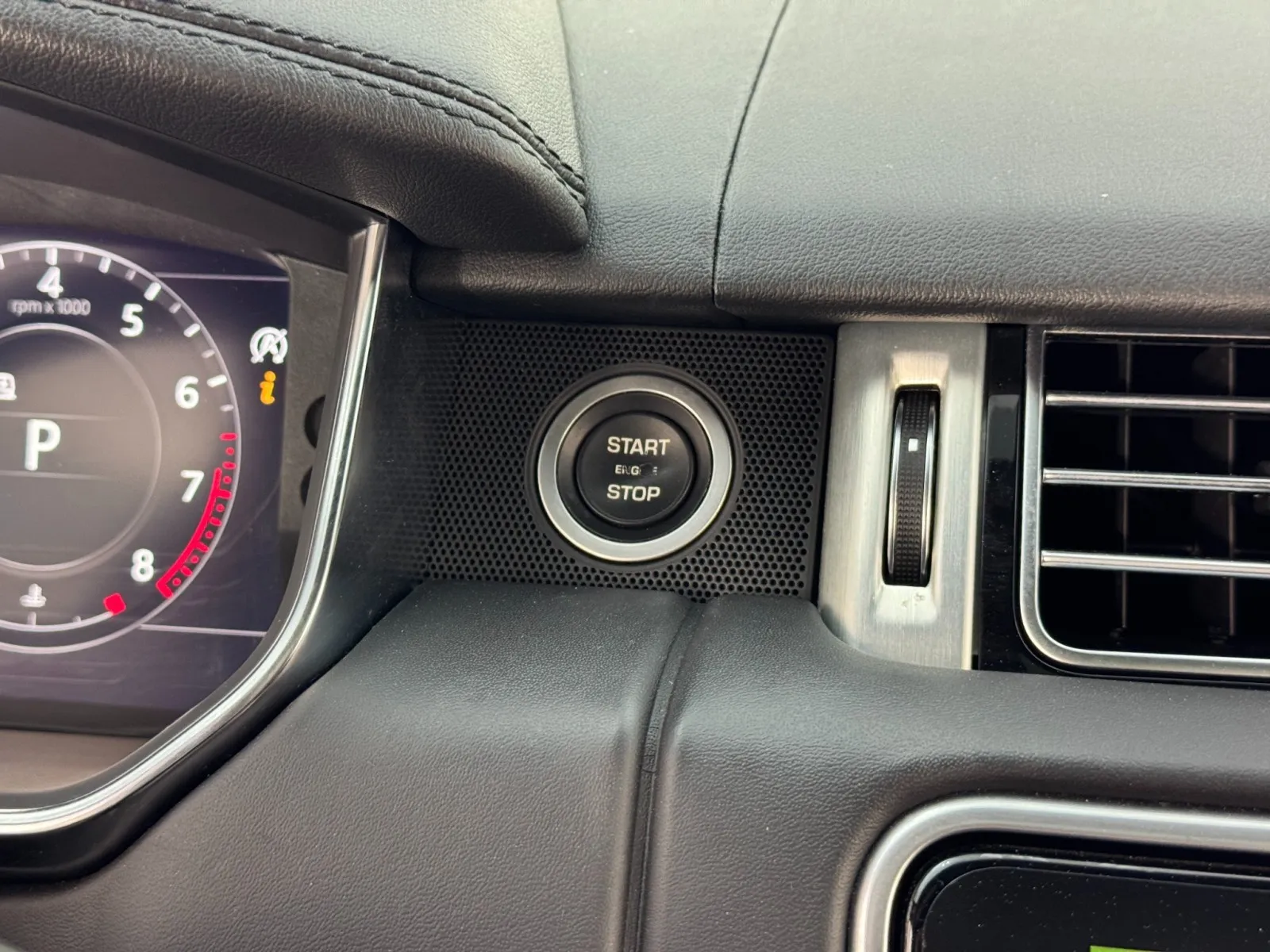 2020 Land Rover Range Rover HSE - Photo 24