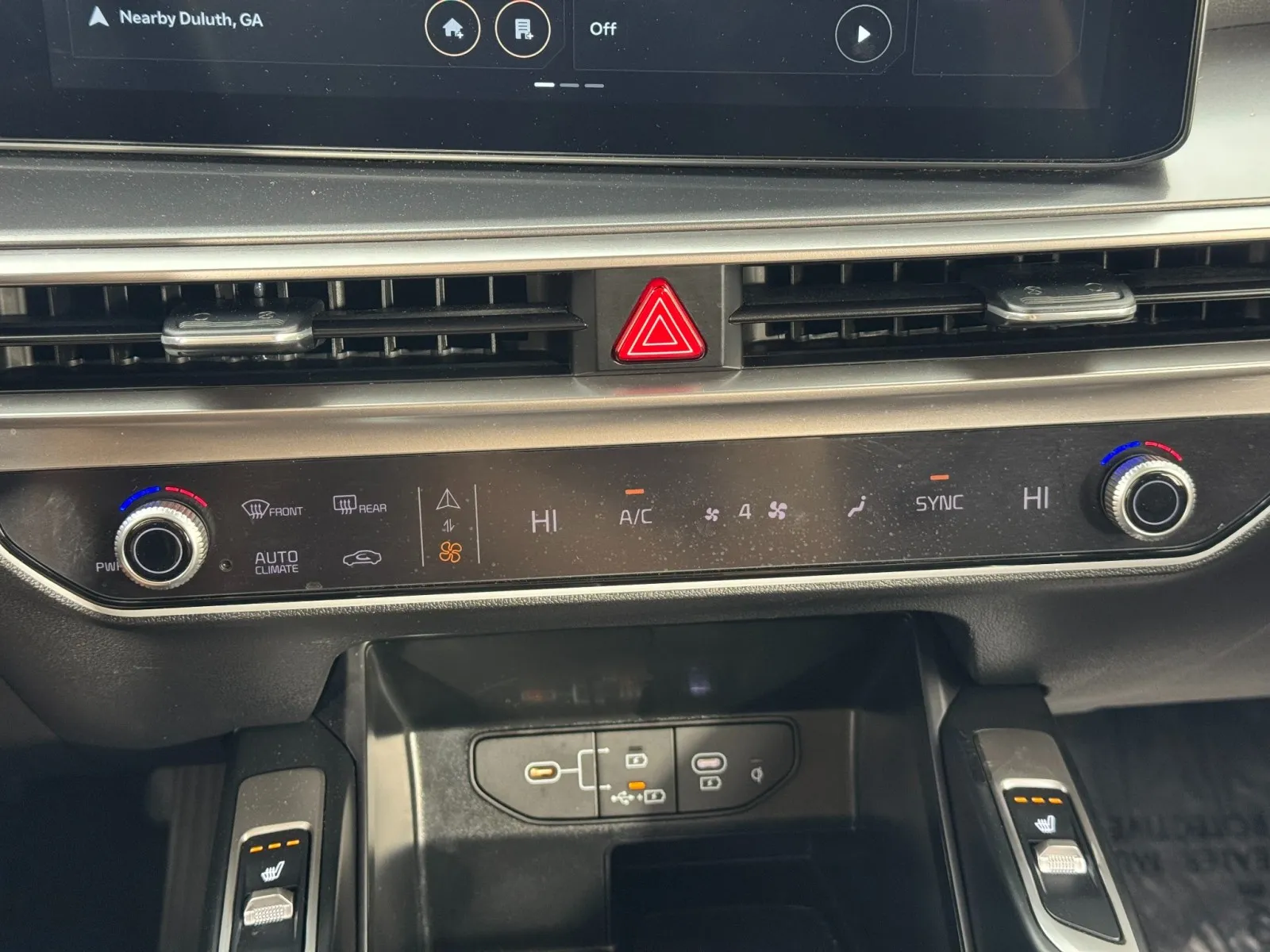 2024 Kia Sorento S - Photo 25