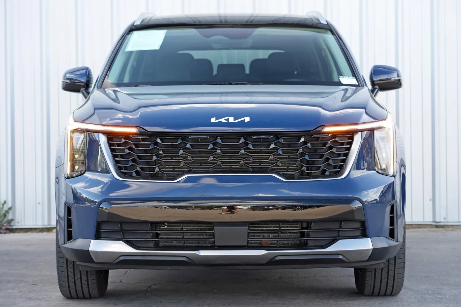2024 Kia Sorento S - Photo 6