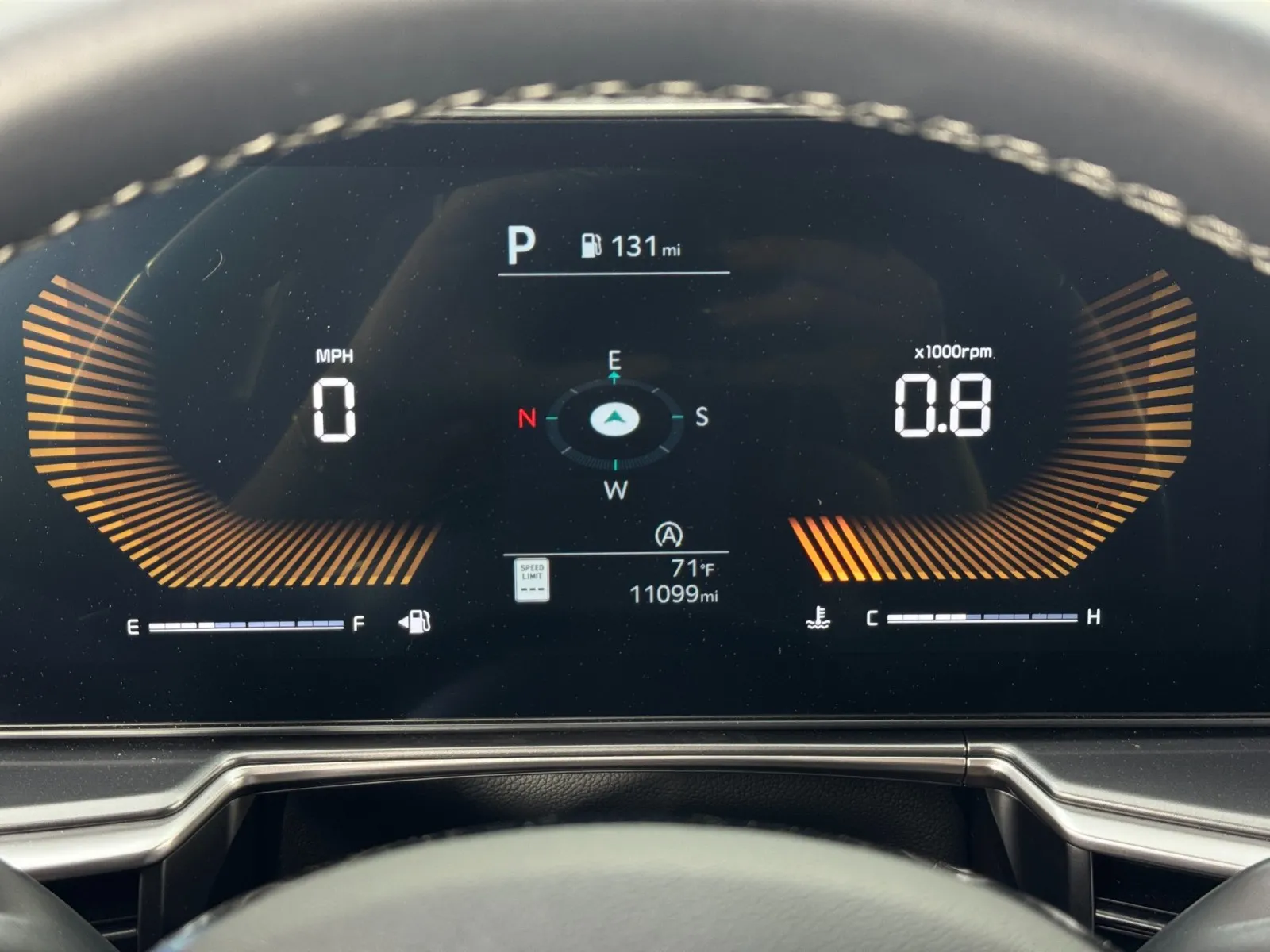 2024 Kia Sorento S - Photo 17