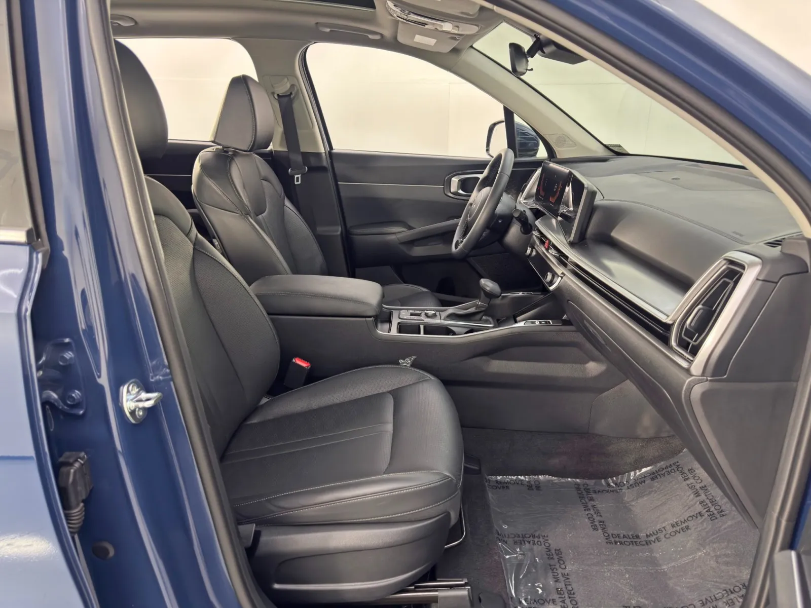 2024 Kia Sorento S - Photo 15