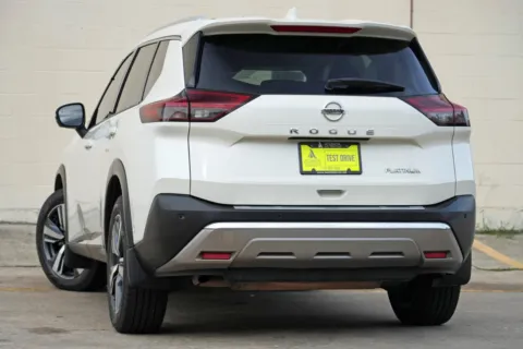 More photos of 2021 Nissan Rogue Platinum at Atlanta Best Used Cars, GA
