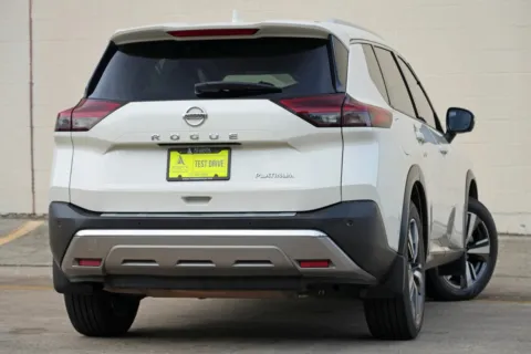 More photos of 2021 Nissan Rogue Platinum at Atlanta Best Used Cars, GA