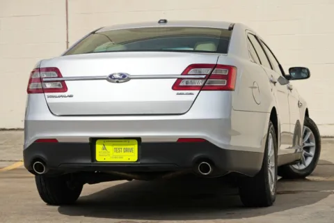 More photos of 2015 Ford Taurus SE at Atlanta Best Used Cars, GA