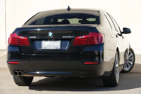 More photos of 2015 BMW 5 Series 528i xDrive w/ Premium & Driver Assist Packages at Atlanta Best Used Cars, GA
