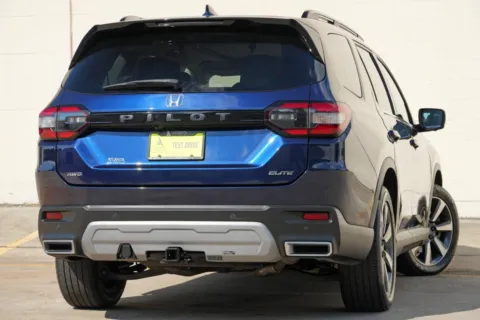 More photos of 2023 Honda Pilot Elite at Atlanta Best Used Cars, GA