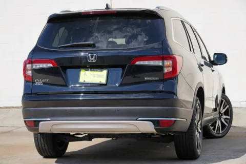 More photos of 2022 Honda Pilot Touring 7-Passenger at Atlanta Best Used Cars, GA