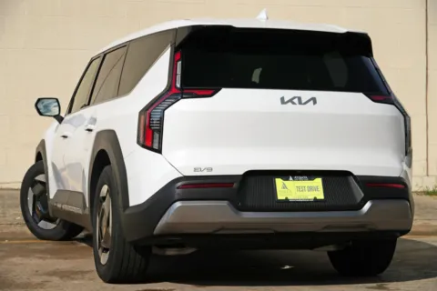 More photos of 2026 Kia EV9 Light Long Range at Atlanta Best Used Cars, GA