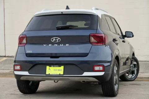 More photos of 2022 Hyundai Venue Limited at Atlanta Best Used Cars, GA