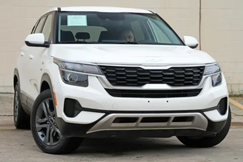 Photos of 2023 Kia Seltos LX for sale in Peachtree Corners, GA at Atlanta Best Used Cars