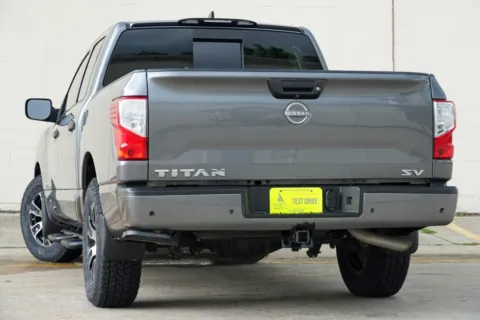 More photos of 2023 Nissan Titan SV w/ Convenience Package at Atlanta Best Used Cars, GA